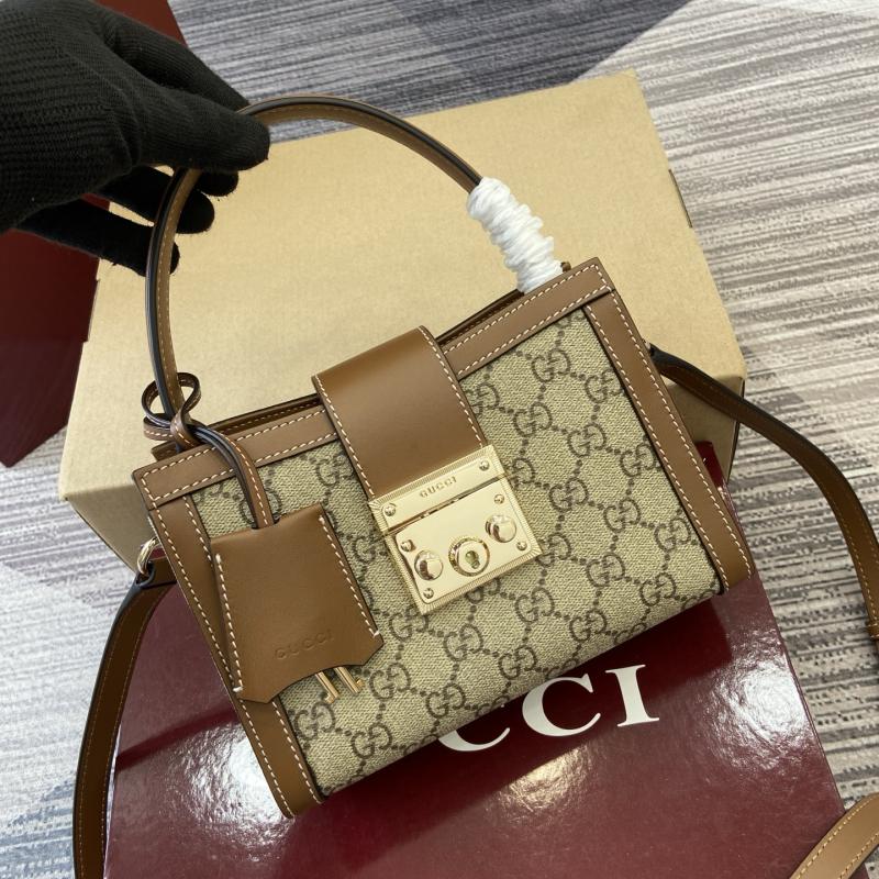 Gucci Padlock small top handle bag 841653