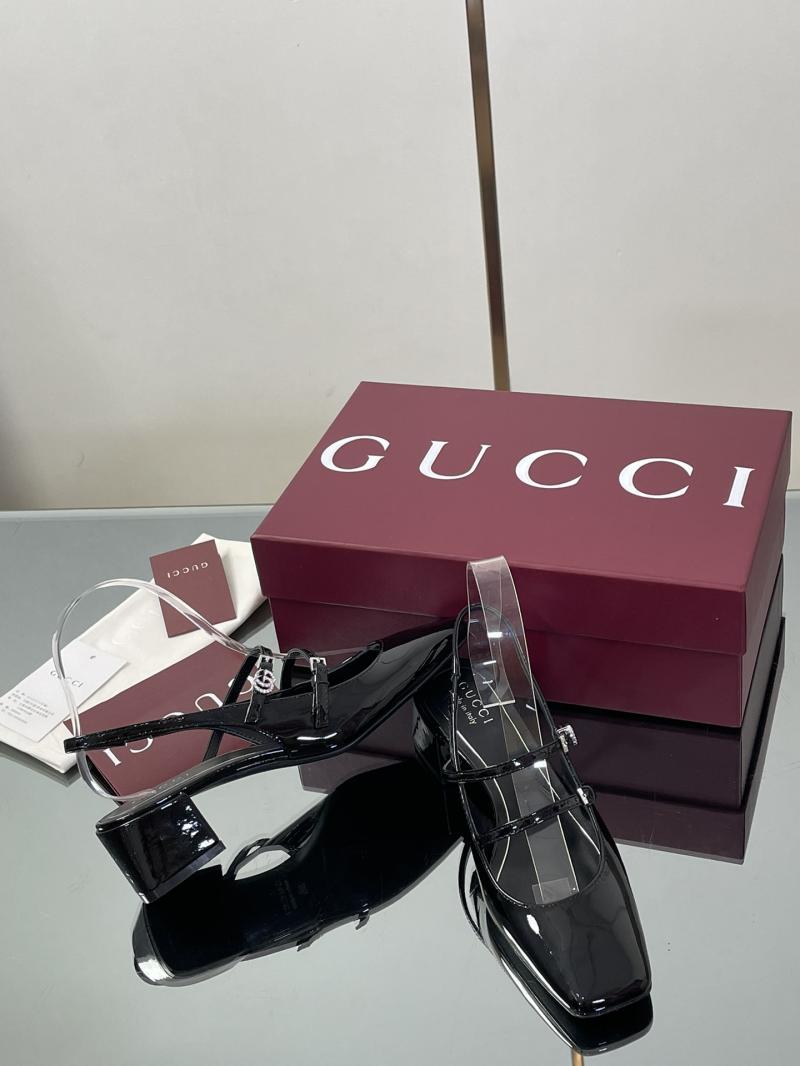 Gucci Pumps SGP71202