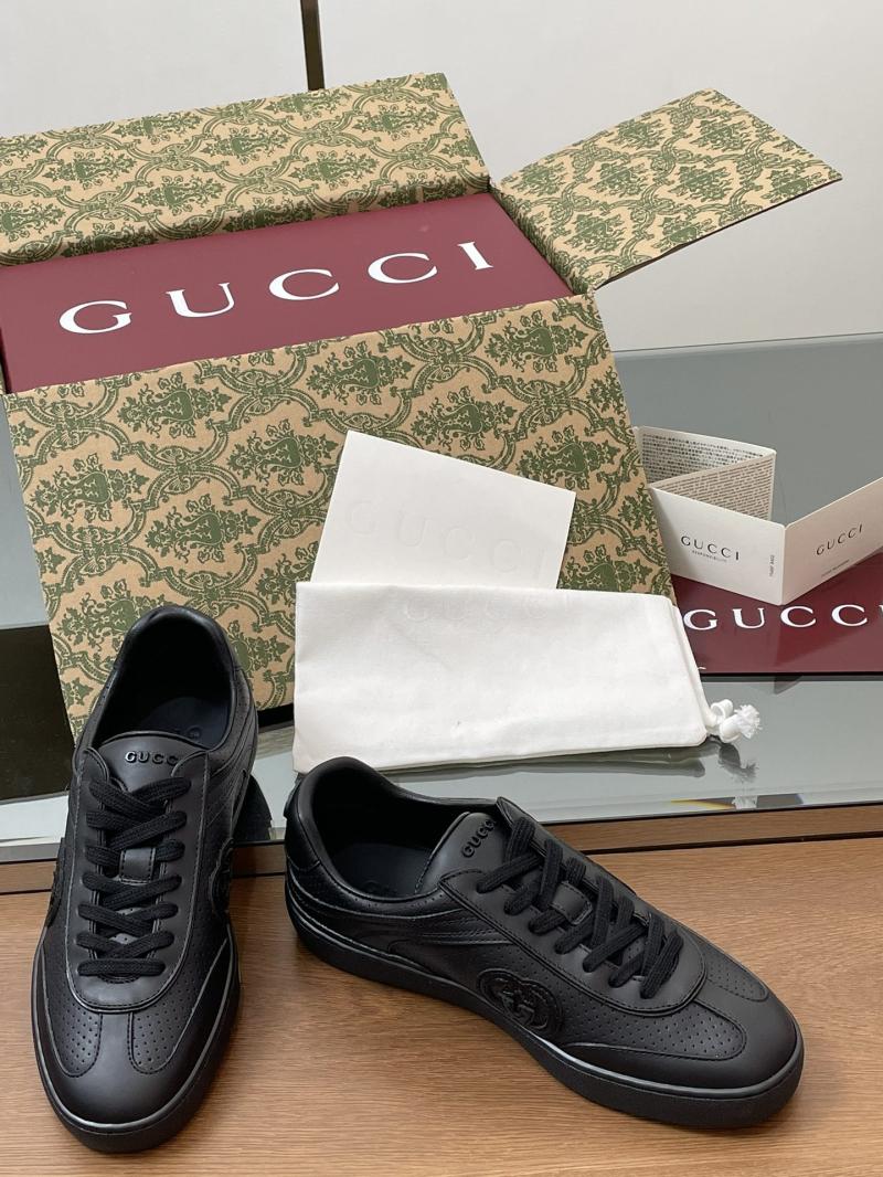 Gucci Unisex Sneakers SGU71208