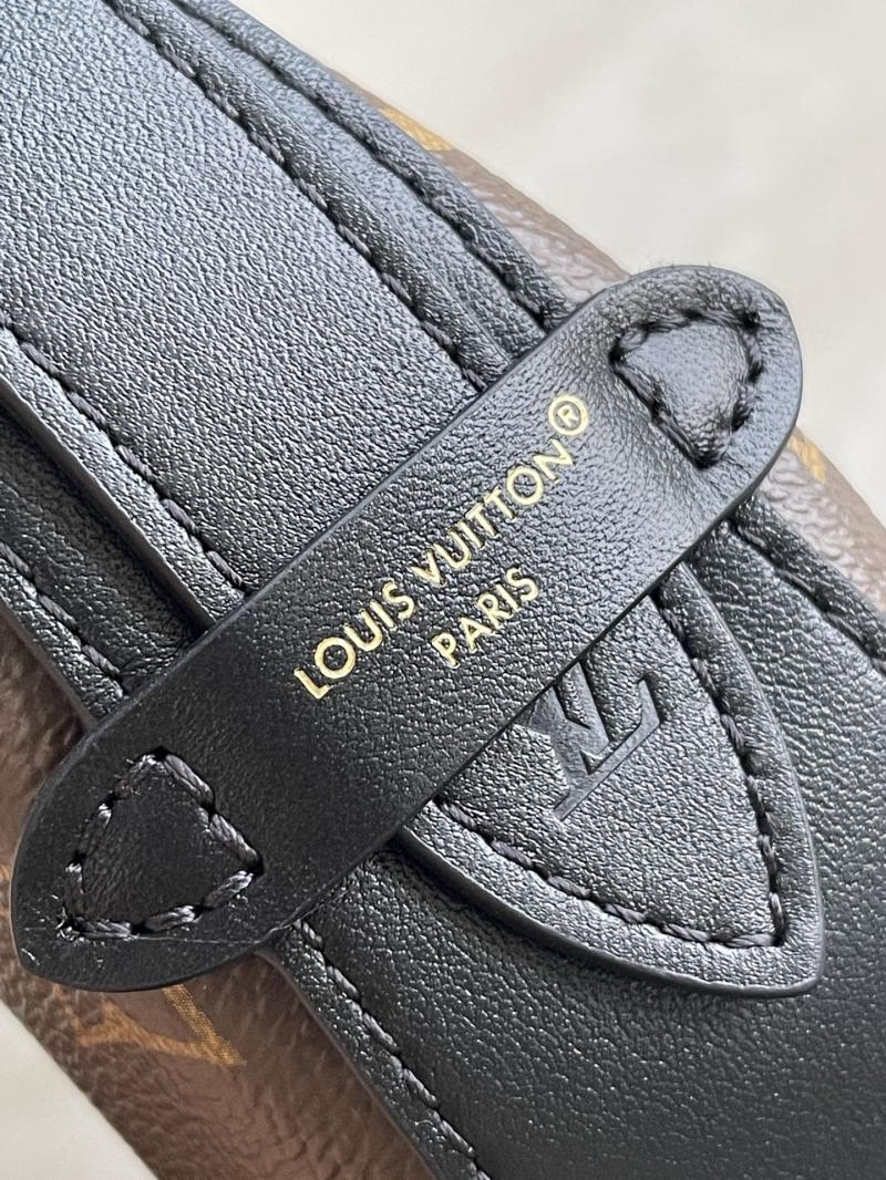 Louis Vuitton Cookie BB M15056