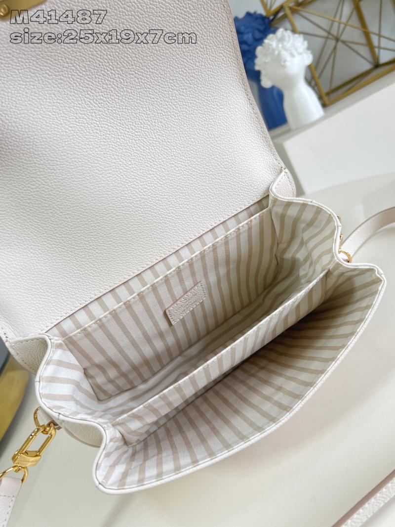 Louis Vuitton Pochette Metis M14977