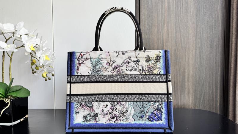 Medium Dior Book Tote Blue M1296