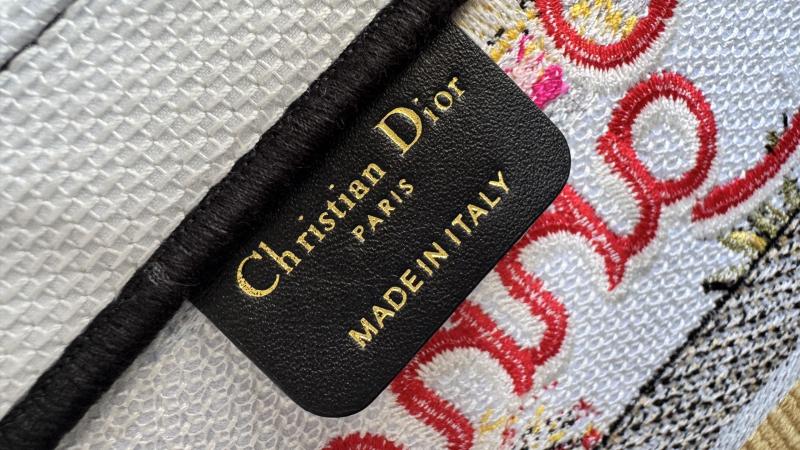 Medium Dior Book Tote Yellow M1296