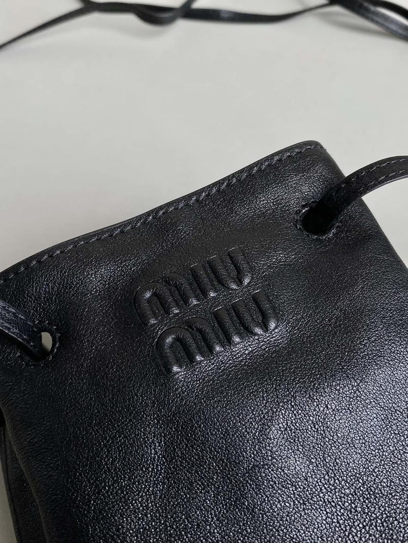 Miu Miu Nappa leather pouch Black 5NF460