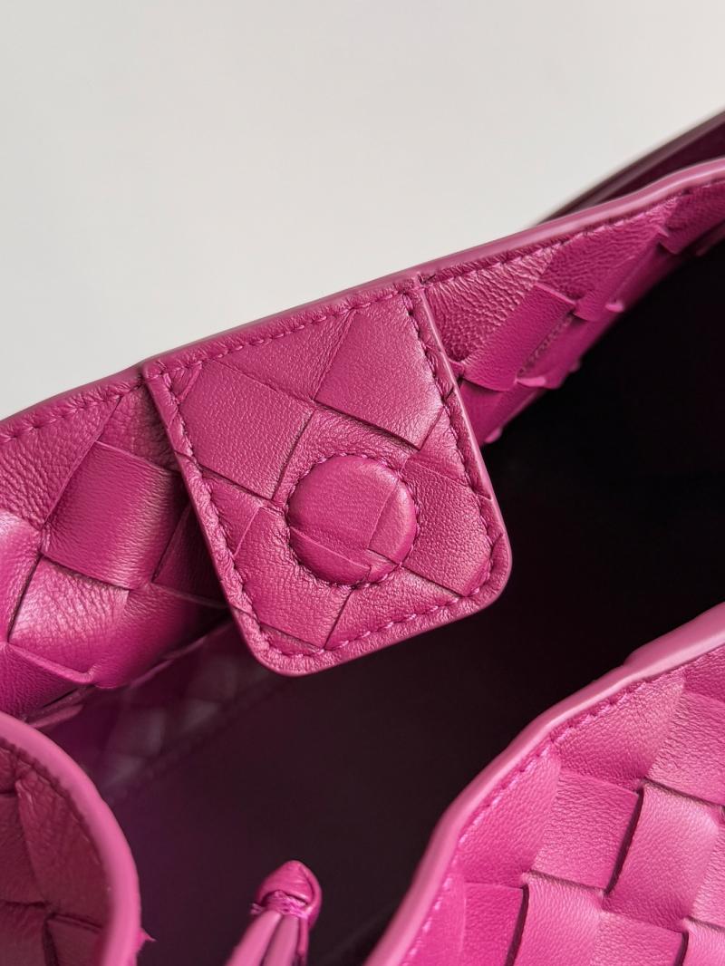 Bottega Veneta Parachute Cinnabar 835921