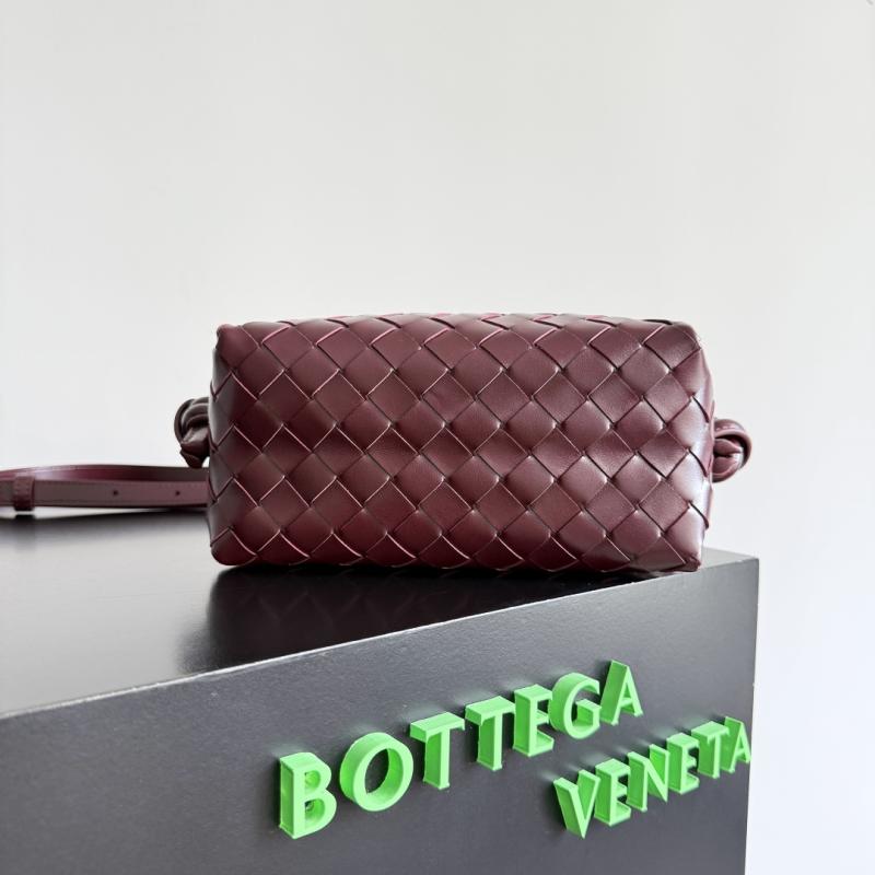 Bottega Veneta Small Avenue Loop Bag Barolo 796615