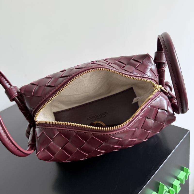Bottega Veneta Small Avenue Loop Bag Barolo 796615