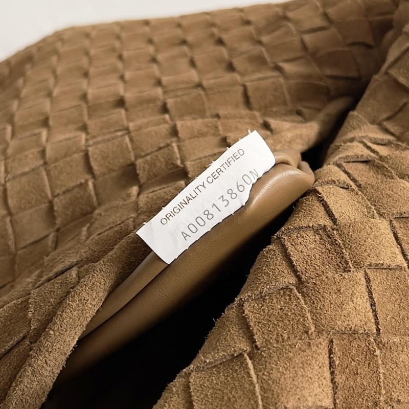 Bottega Veneta Small Hop Camel 763966