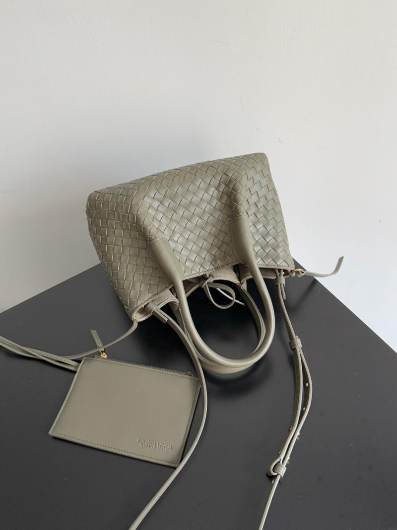 Bottega Veneta Small Pinacoteca Cypress 819004