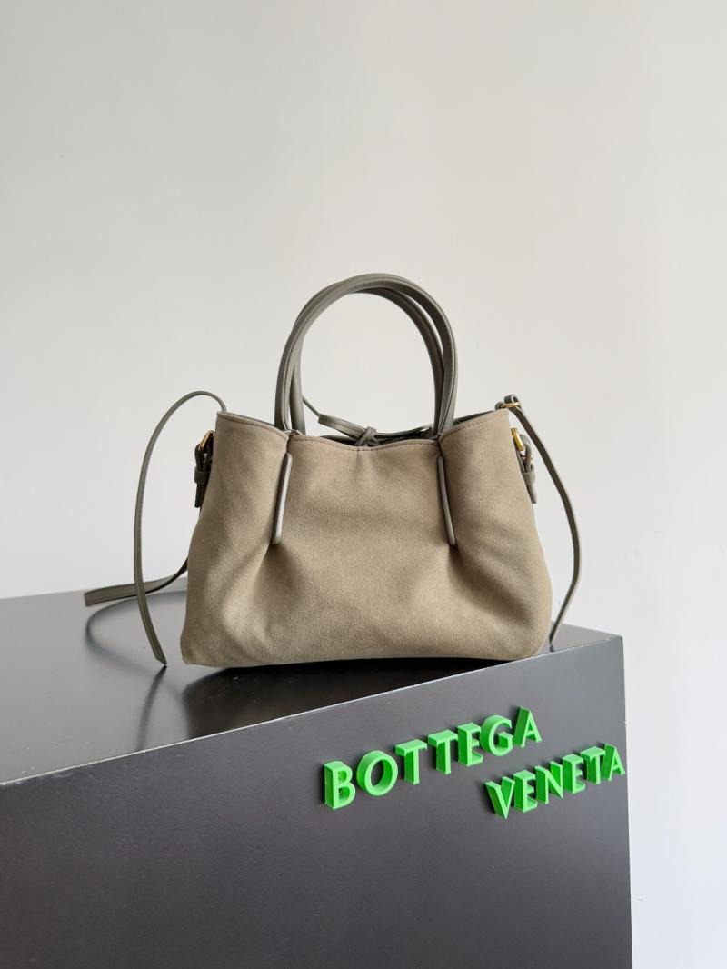 Bottega Veneta Small Pinacoteca Cypress 819004