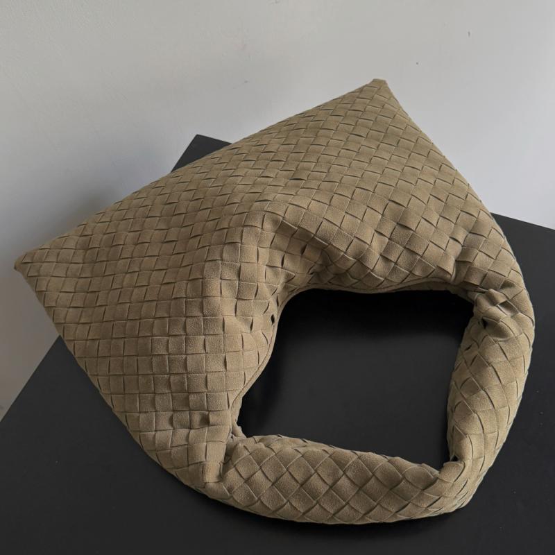 Bottega Veneta Suede Hop Cypress 796262