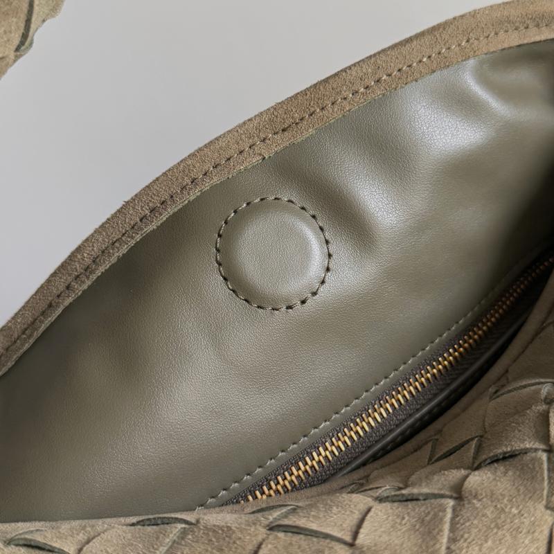 Bottega Veneta Suede Hop Cypress 796262
