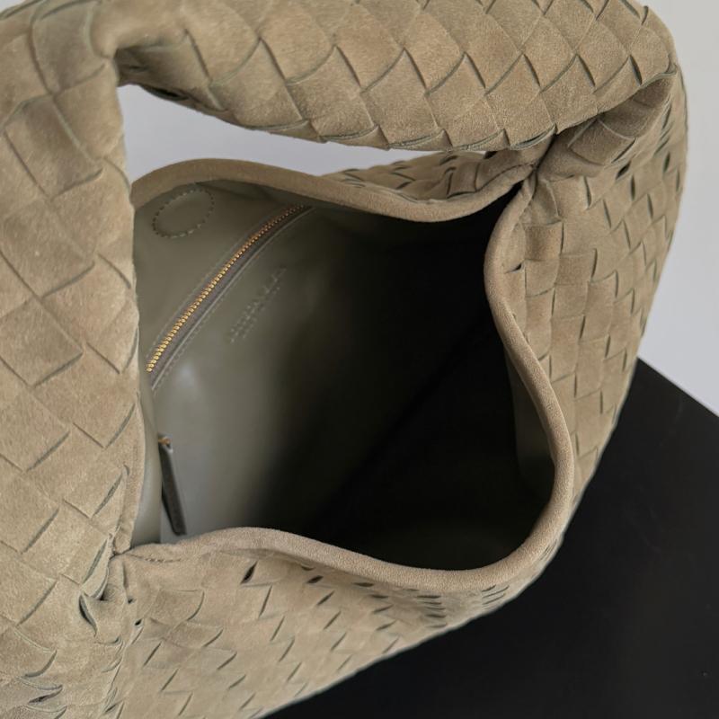 Bottega Veneta Suede Hop Cypress 796262