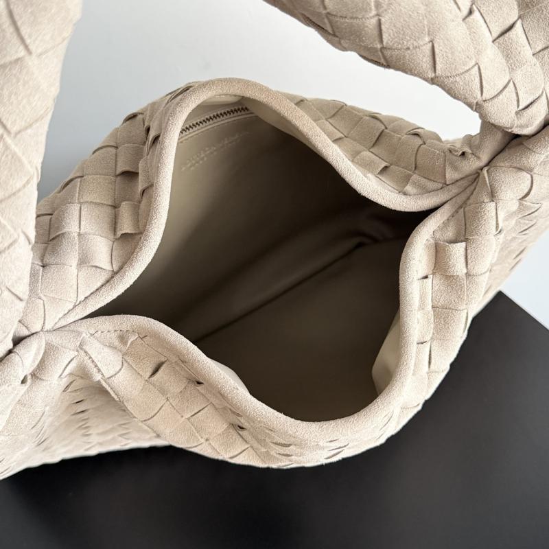Bottega Veneta Suede Hop Ecru 796262