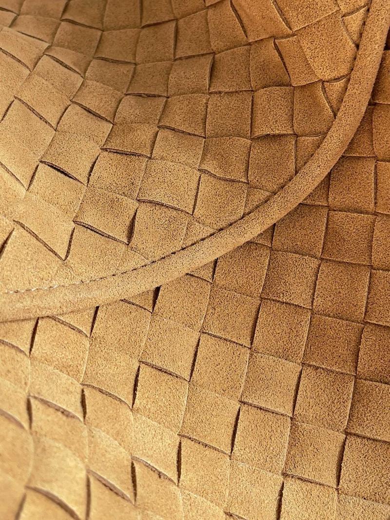 Bottega Veneta Suede Large Hop Brown 763970