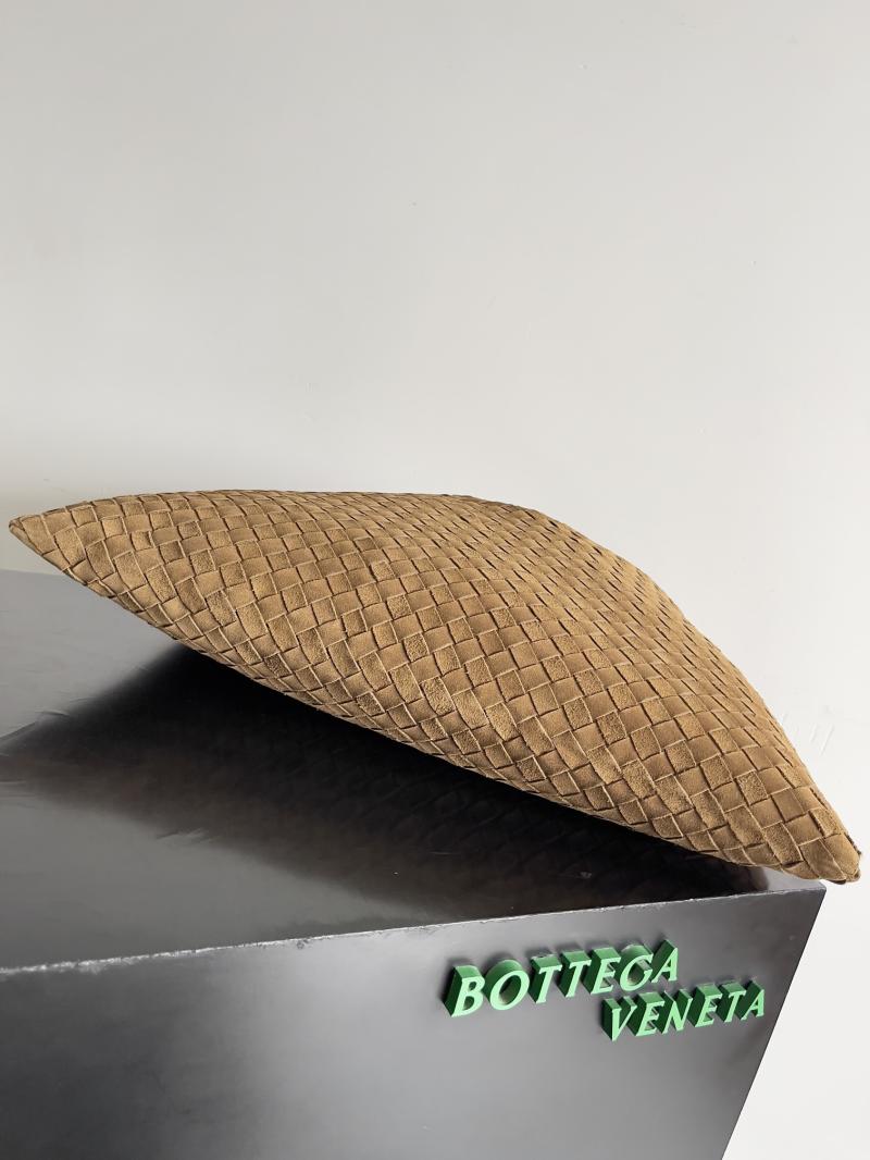 Bottega Veneta Suede Large Hop Camel 763970