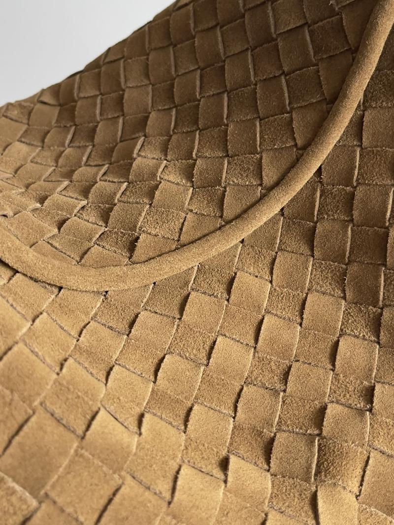 Bottega Veneta Suede Large Hop Camel 763970