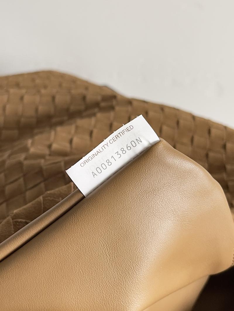 Bottega Veneta Suede Large Hop Camel 763970
