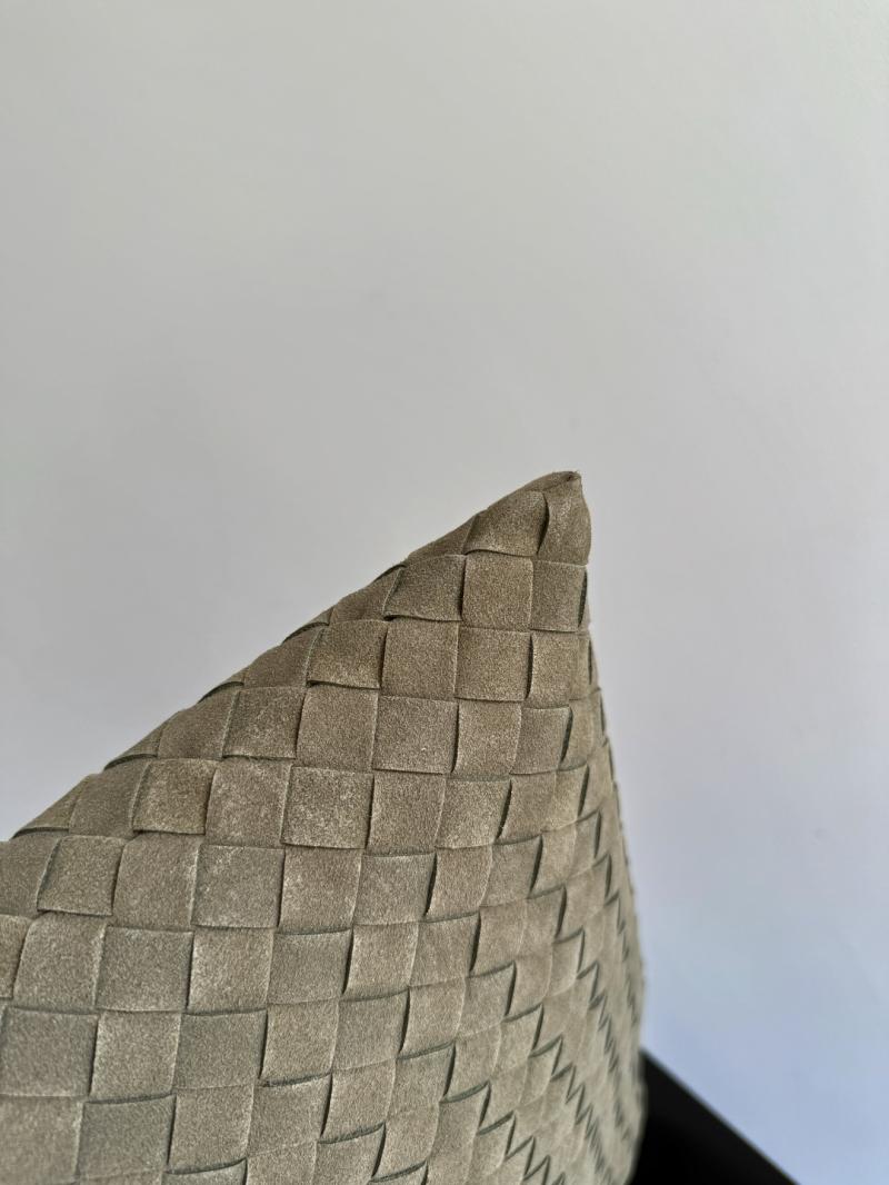 Bottega Veneta Suede Large Hop Cypress 763970