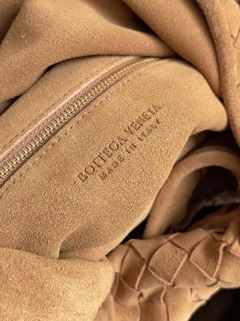Bottega Veneta Suede Large Hop Light Brown 763970