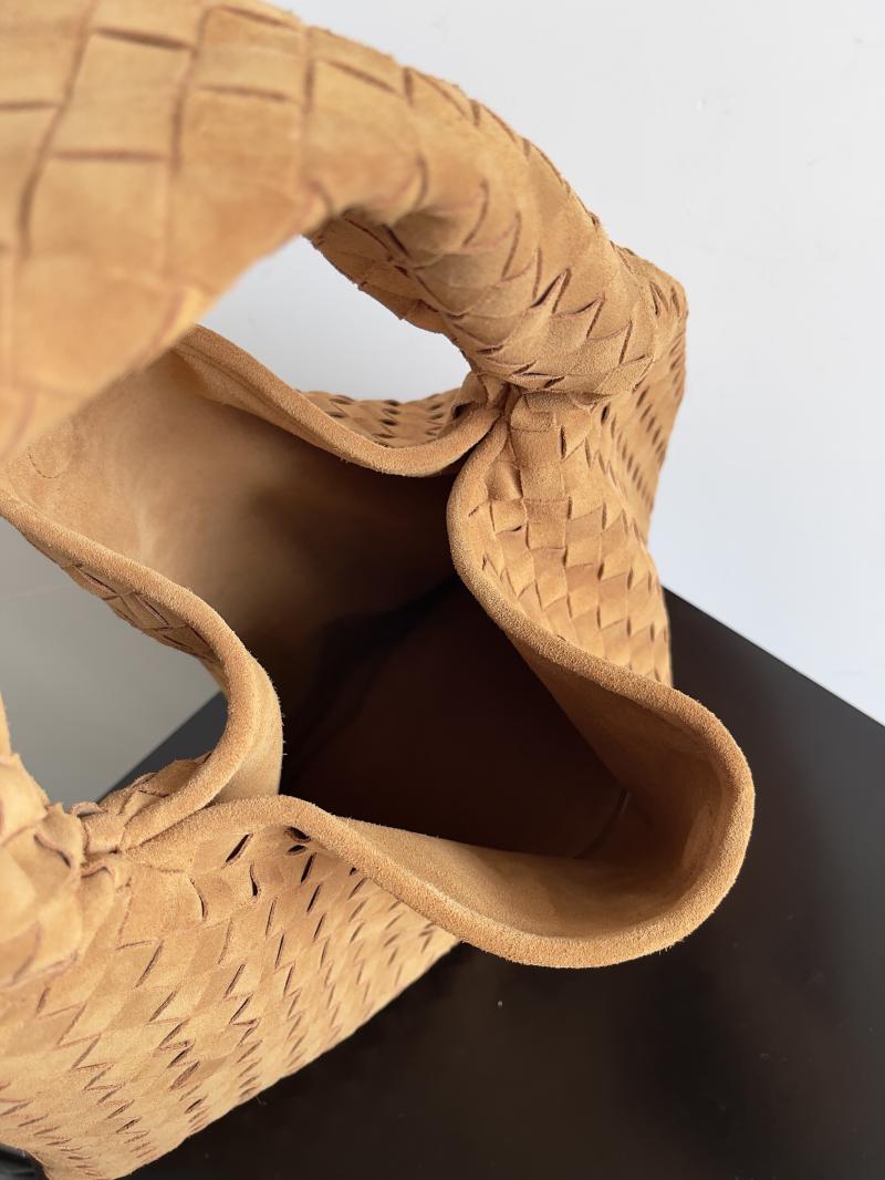 Bottega Veneta Suede Large Hop Light Brown 763970
