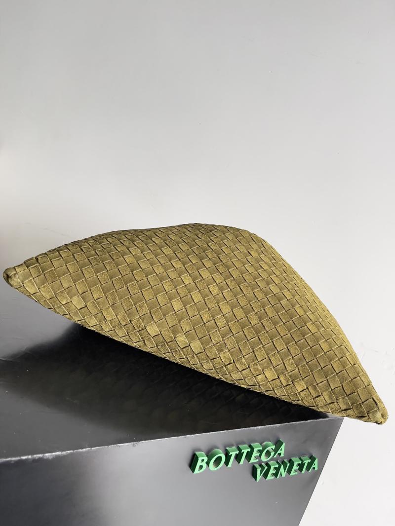 Bottega Veneta Suede Large Hop Olive oil 763970