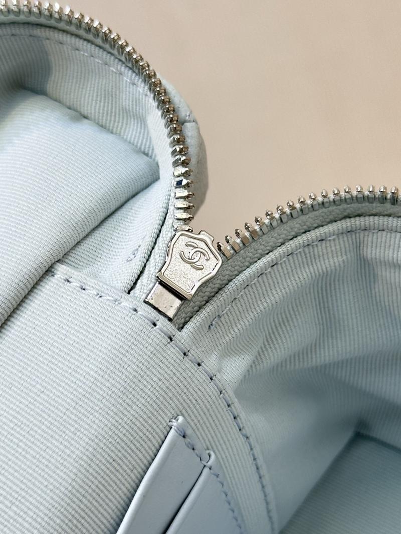 Chane Vanity with Chain Blue AP4854