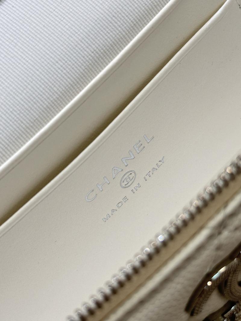 Chane Vanity with Chain White AP4854