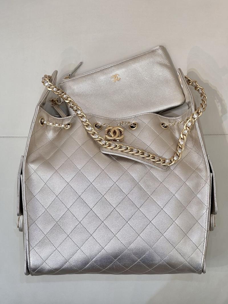 Chanel 25 Medium Handbag Champagne Gold AS5311