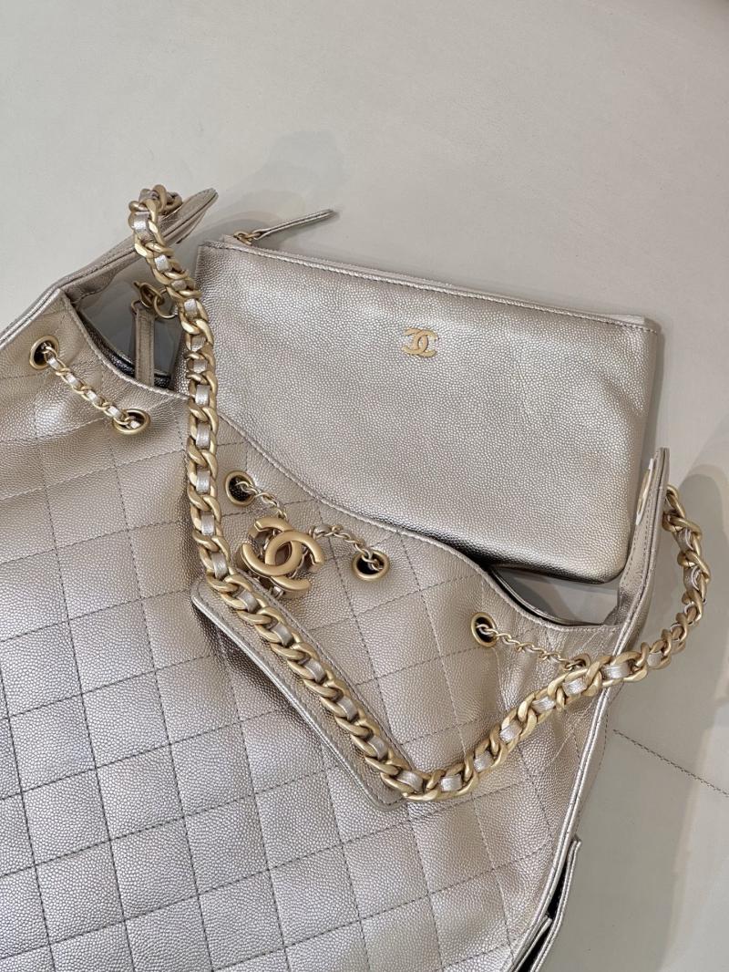 Chanel 25 Medium Handbag Champagne Gold AS5311