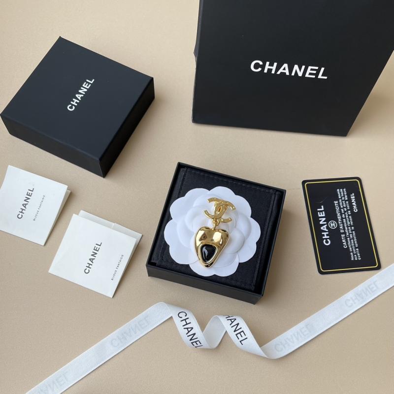 Chanel Brooch SCB72401