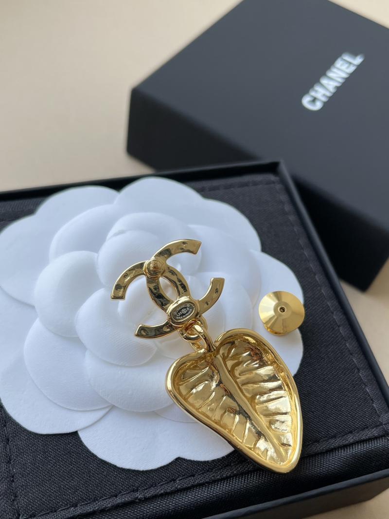 Chanel Brooch SCB72401