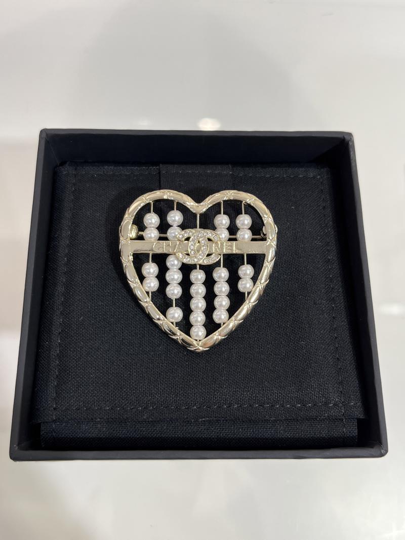 Chanel Brooch SCB72402