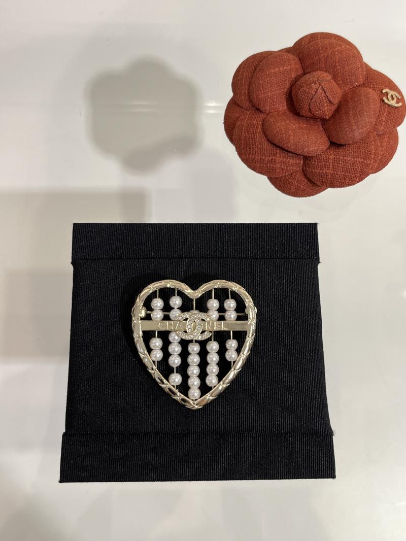 Chanel Brooch SCB72402
