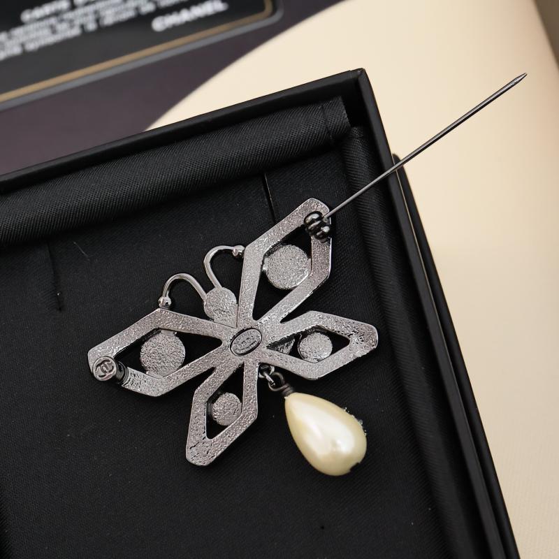Chanel Brooch YCB72003