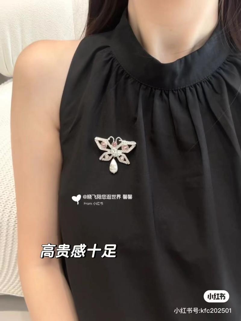 Chanel Brooch YCB72003
