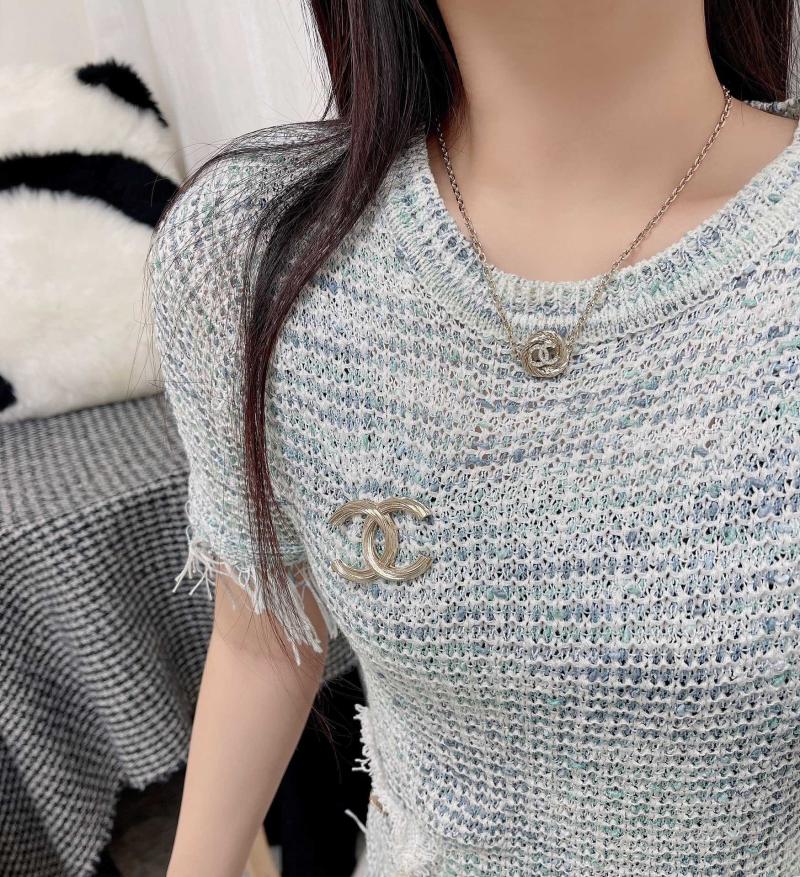 Chanel Brooch YCB72012