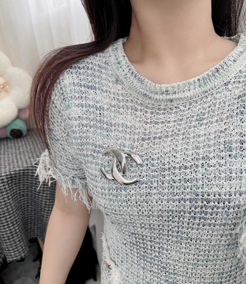 Chanel Brooch YCB72015