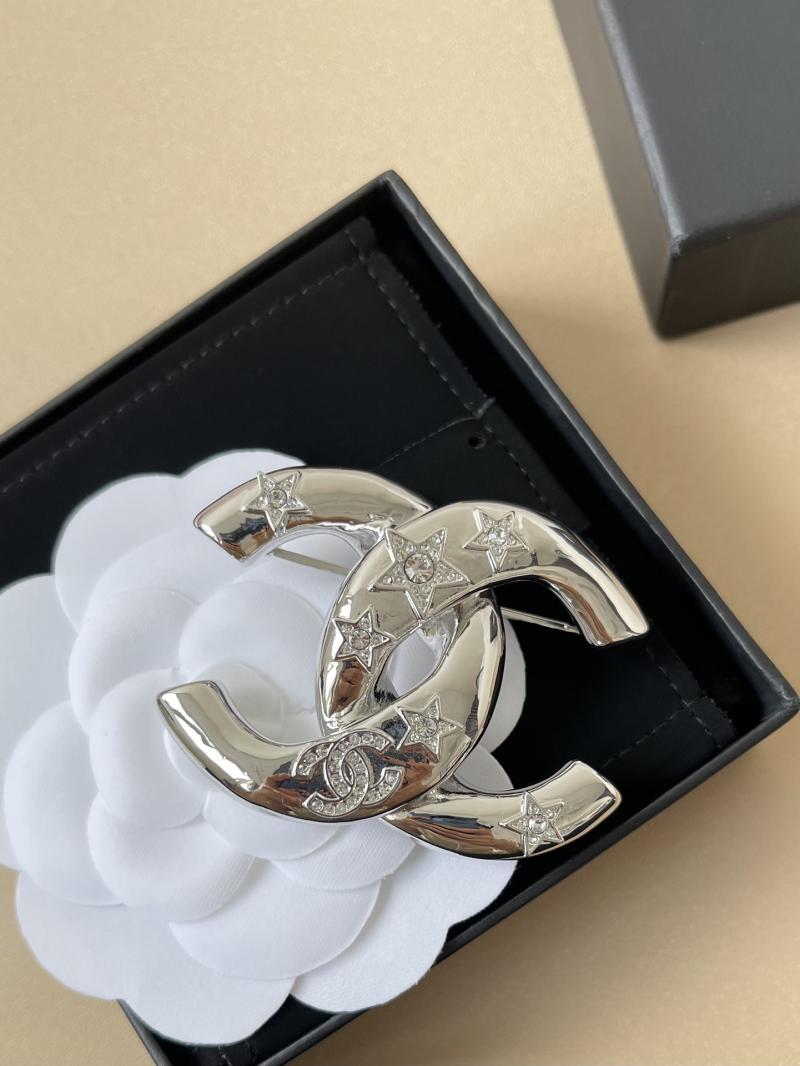 Chanel Brooch YCB72016