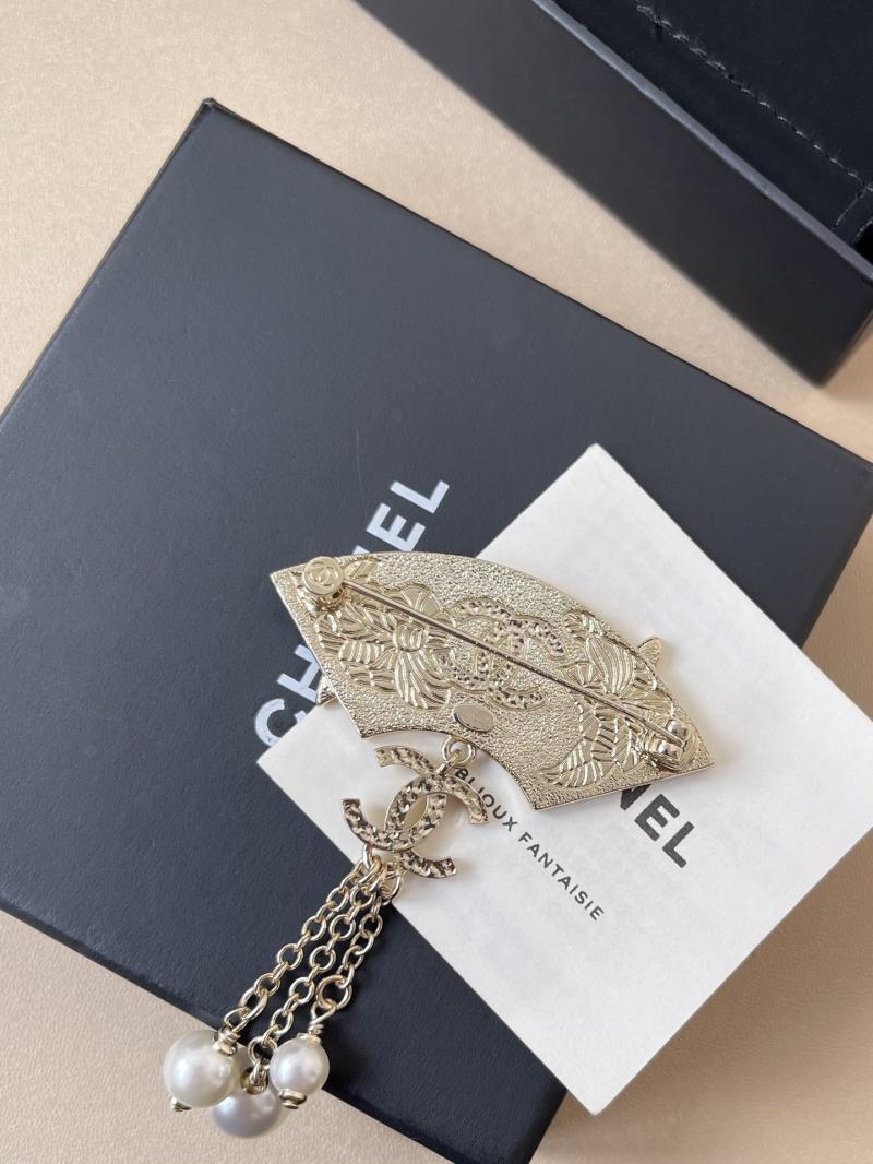 Chanel Brooch YCB72403