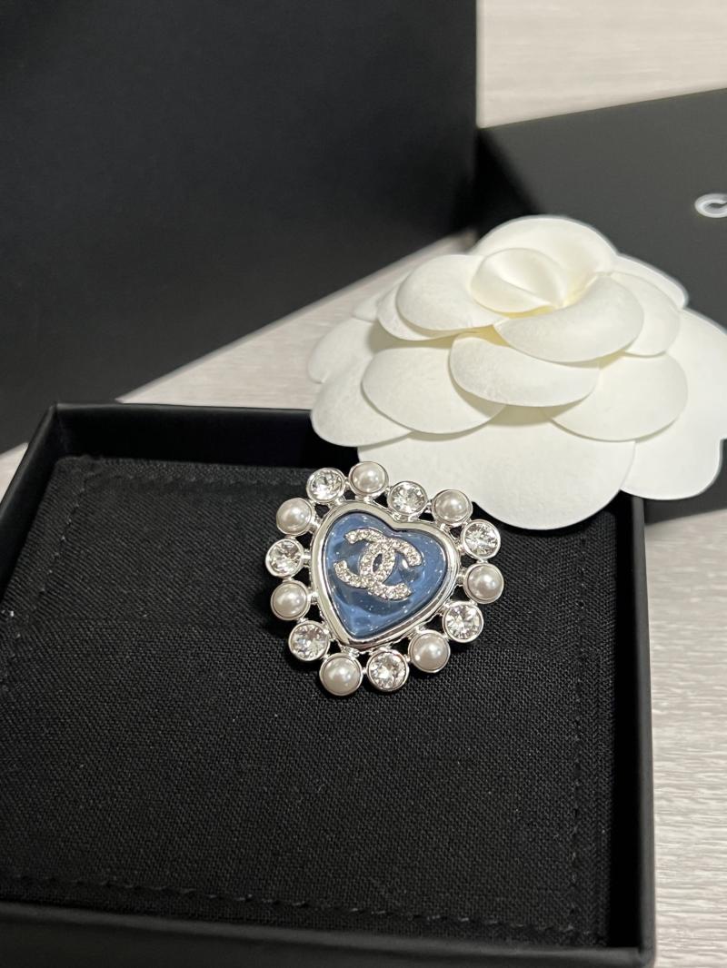 Chanel Brooch YCB72407