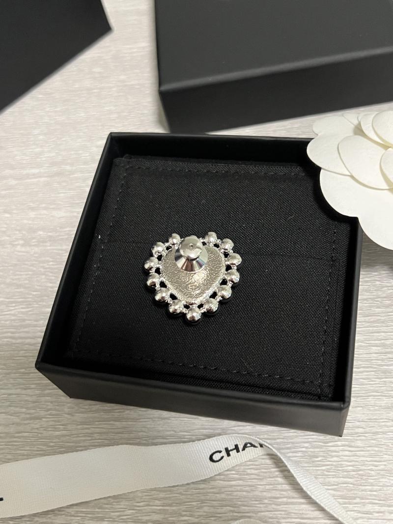 Chanel Brooch YCB72407