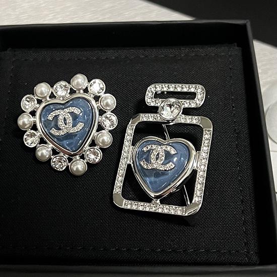 Chanel Brooch YCB72407