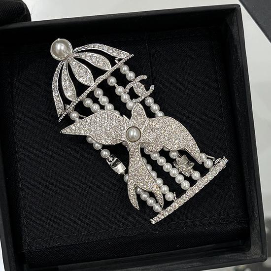 Chanel Brooch YCB81104