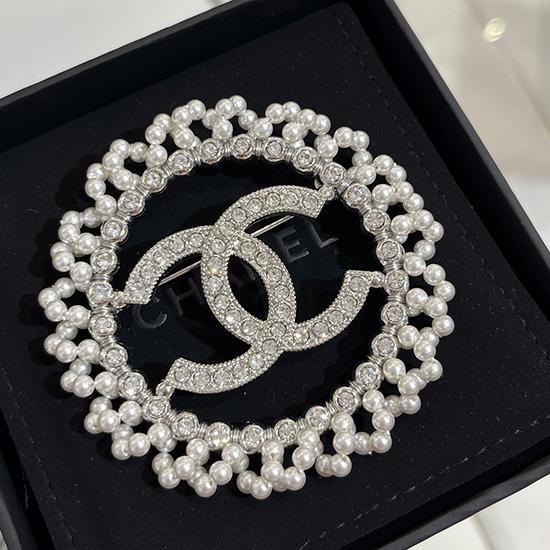 Chanel Brooch YCB81112