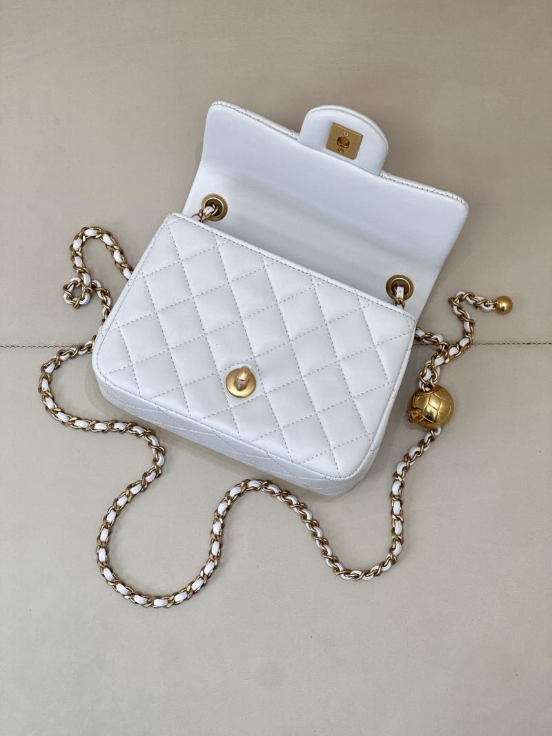 Chanel Mini Lambskin Flap Bag White AS1786