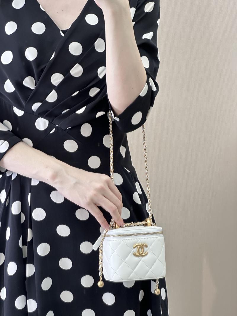 Chanel Mini Vanity With Chain White AP2292