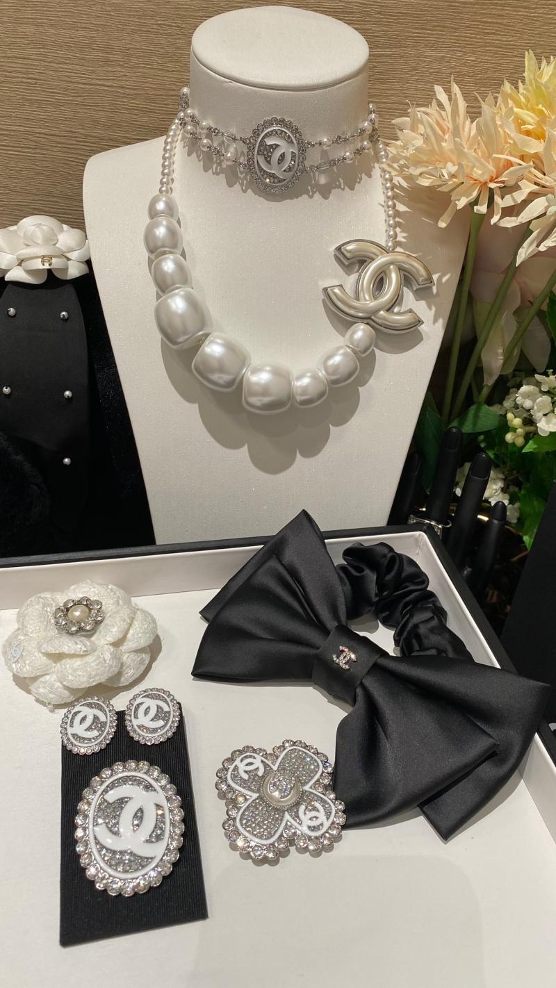 Chanel Necklace YCN81203