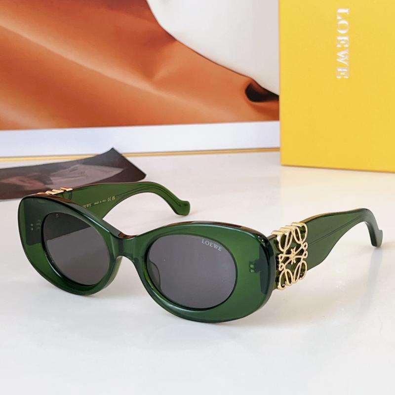 Loewe Sunglasses LW40175U