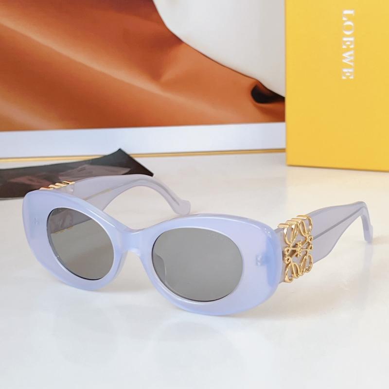 Loewe Sunglasses LW40175U